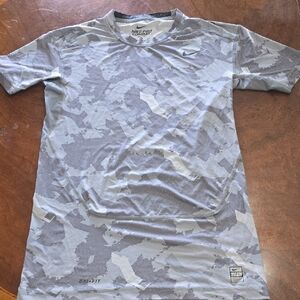 Nike‎ Men's Light Gray Camo Dri-FIT Tee